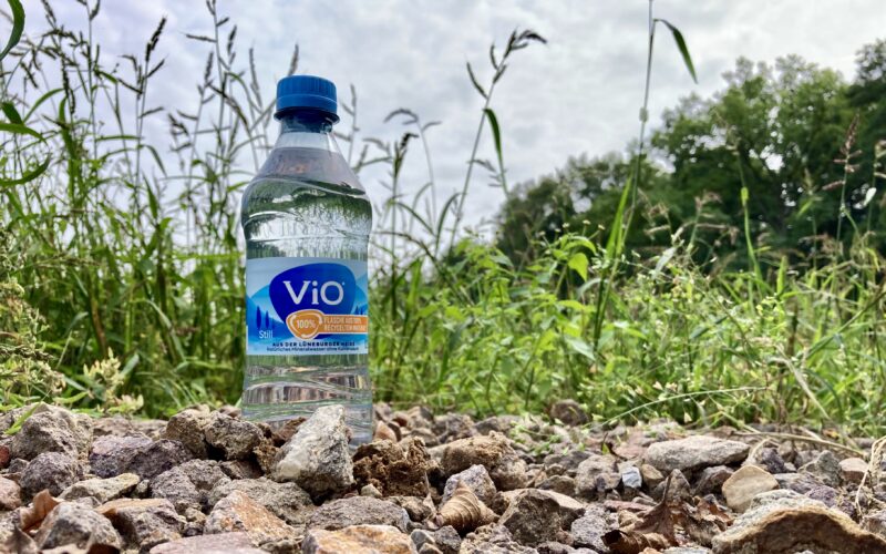 ViO Mineralwasser, abgefüllt in Lüneburg © Krause